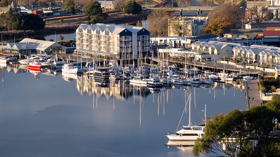 Launceston Removalists